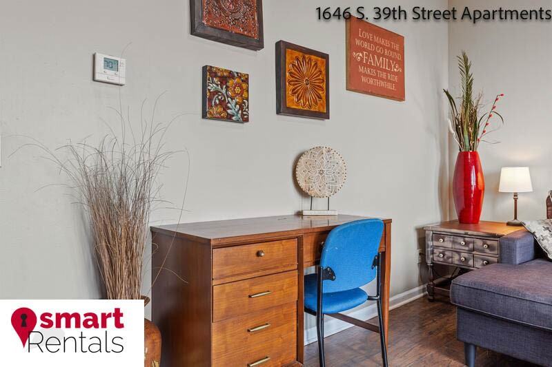 1646 S 39th St - Photo 7 of 16