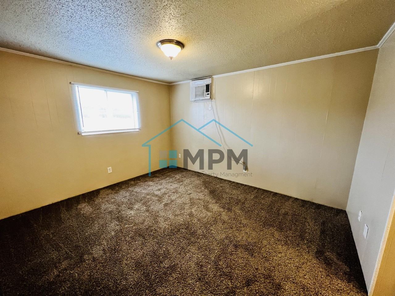 415 Gulpha Drive - Photo 2 of 30