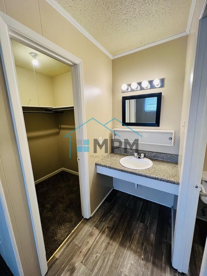 415 Gulpha Drive - Photo 6 of 30