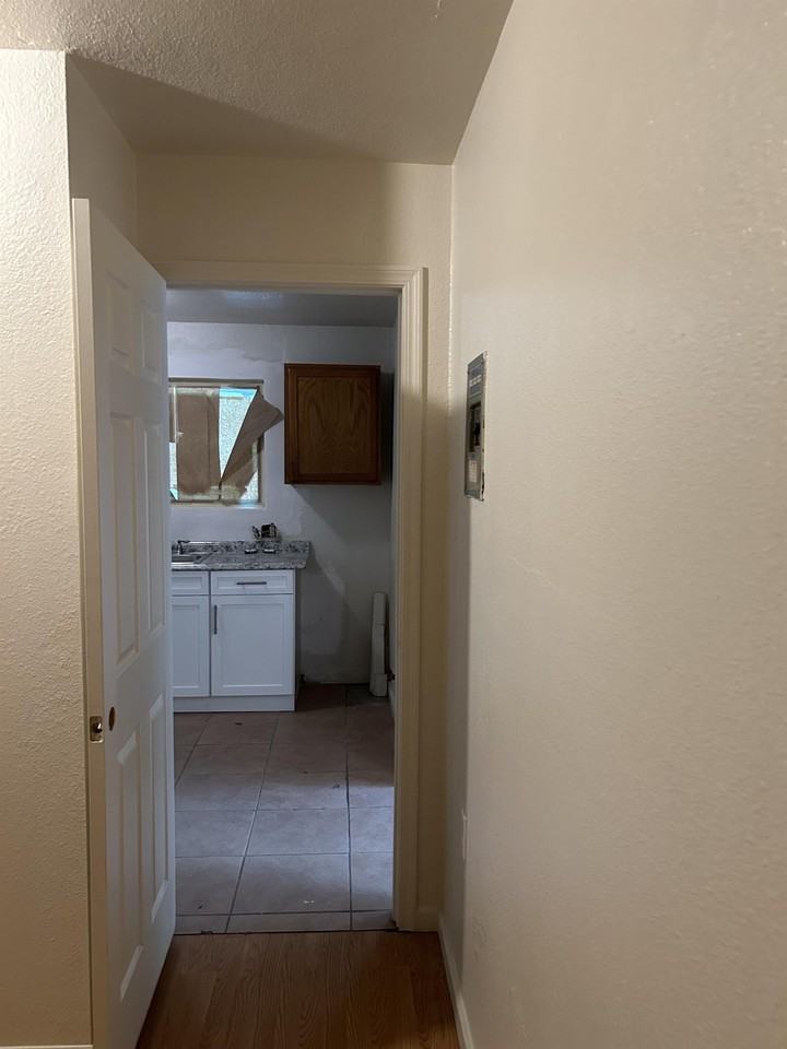 418 Park - Photo 6 of 8