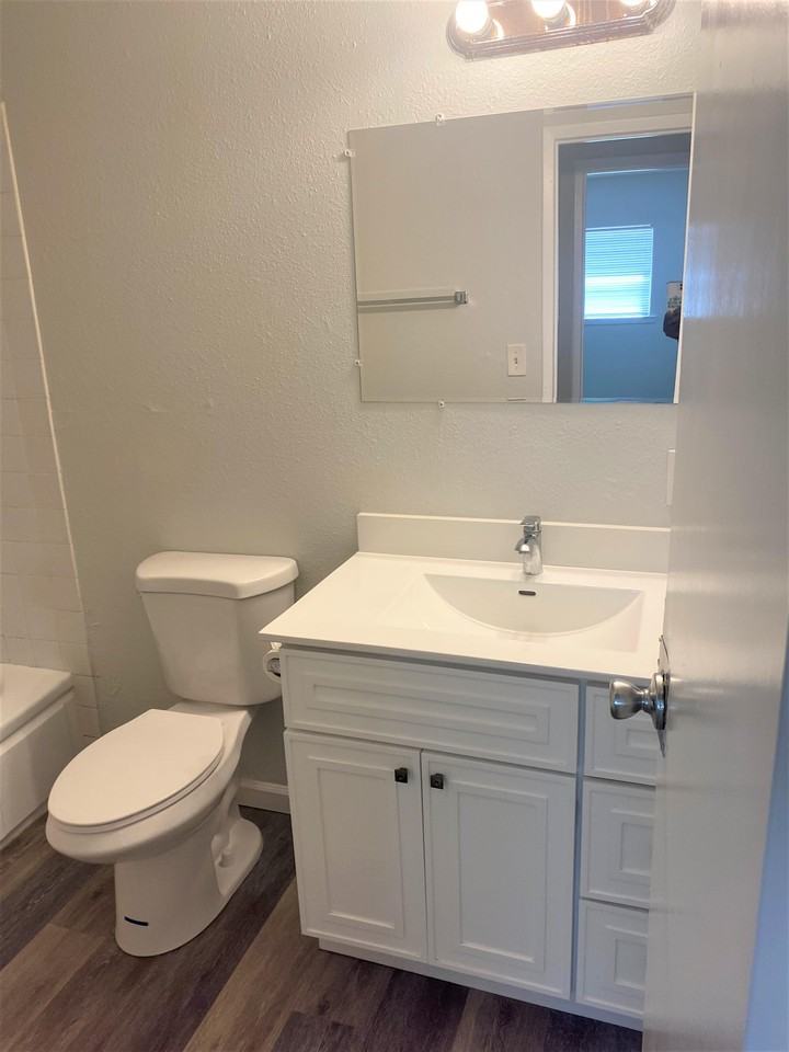 1523 8th Avenue - Photo 3 of 8