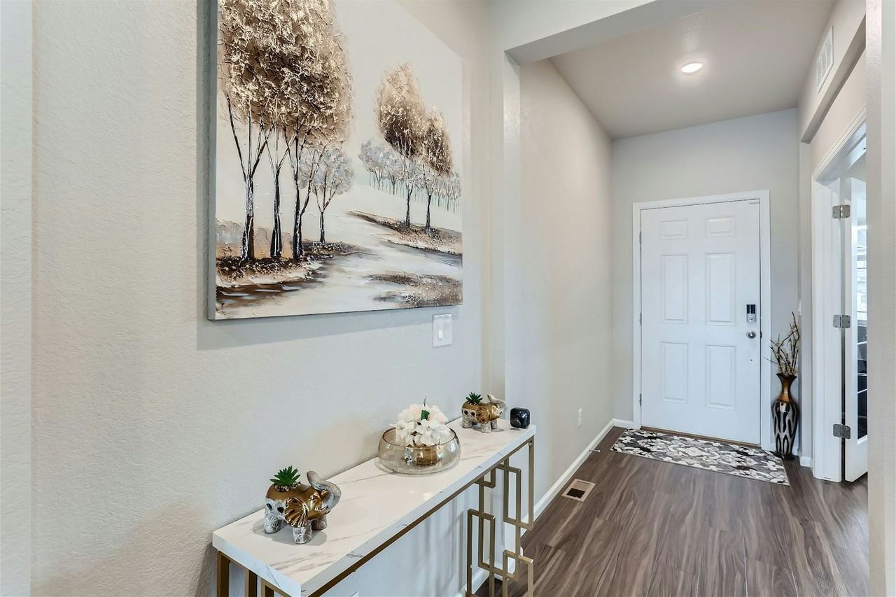 13470 Broad Wing Drive - Photo 4 of 28