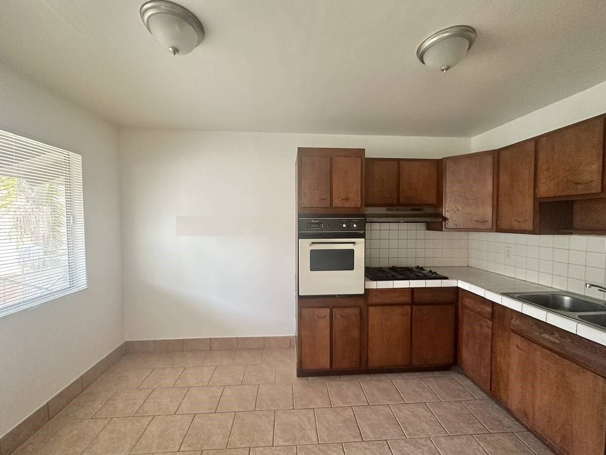 CA-47 - Photo 2 of 32