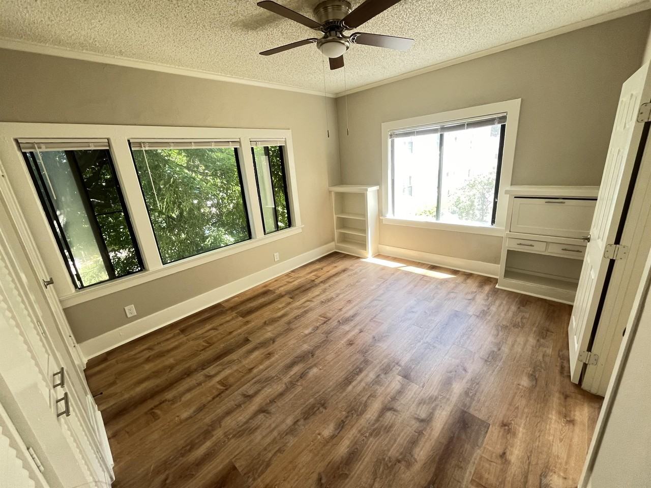 CA-44 Alamitos Avenue - Photo 5 of 23