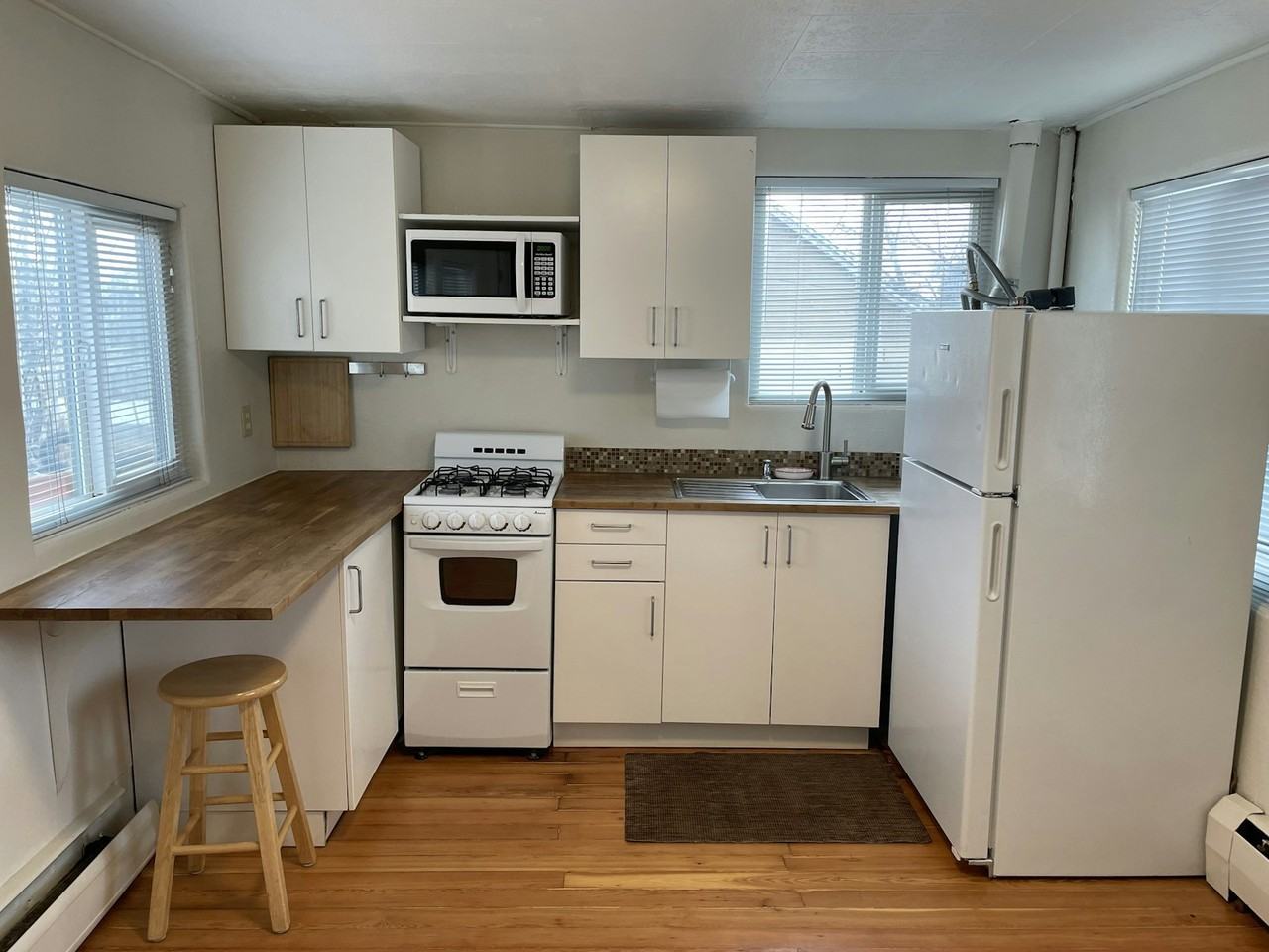 624 Knox Court, Unit 4 - Photo 4 of 22