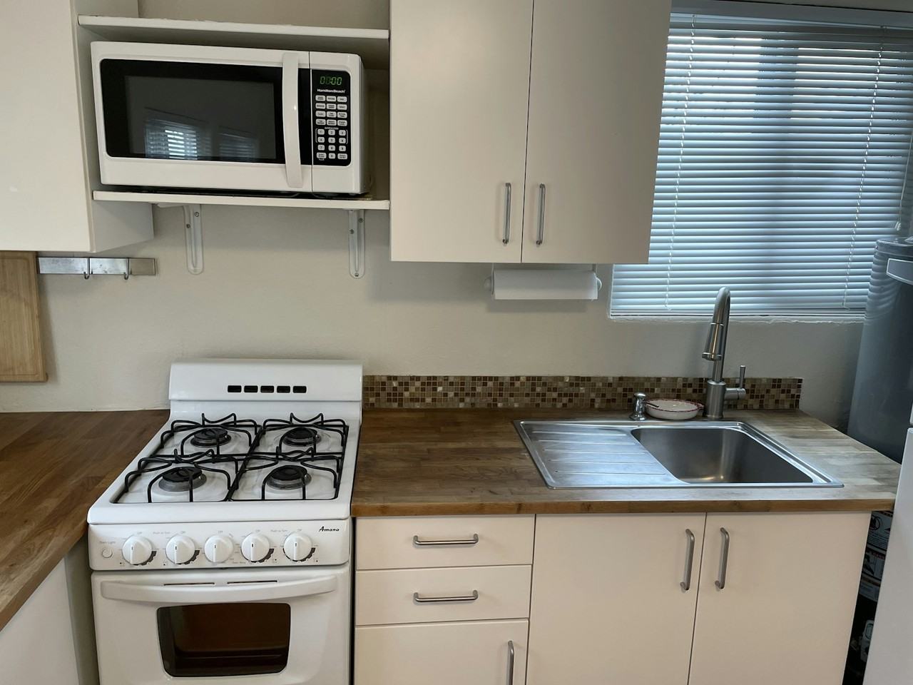 624 Knox Court, Unit 4 - Photo 6 of 22