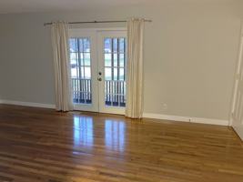 featured image of 2207 Saratoga Dr #1