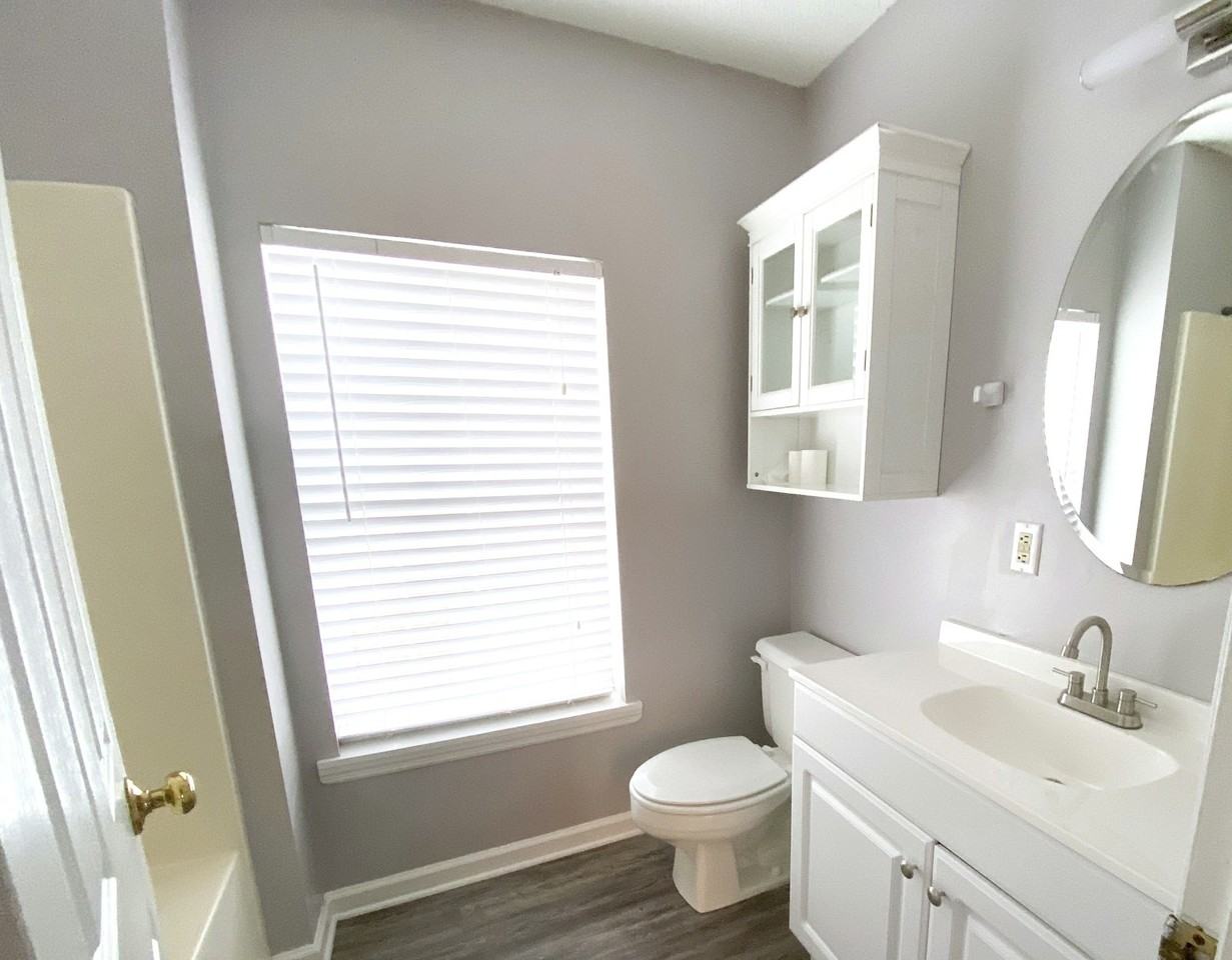 212 East Huntingdon Street, Unit 207 E Gaston Ln - Photo 5 of 8