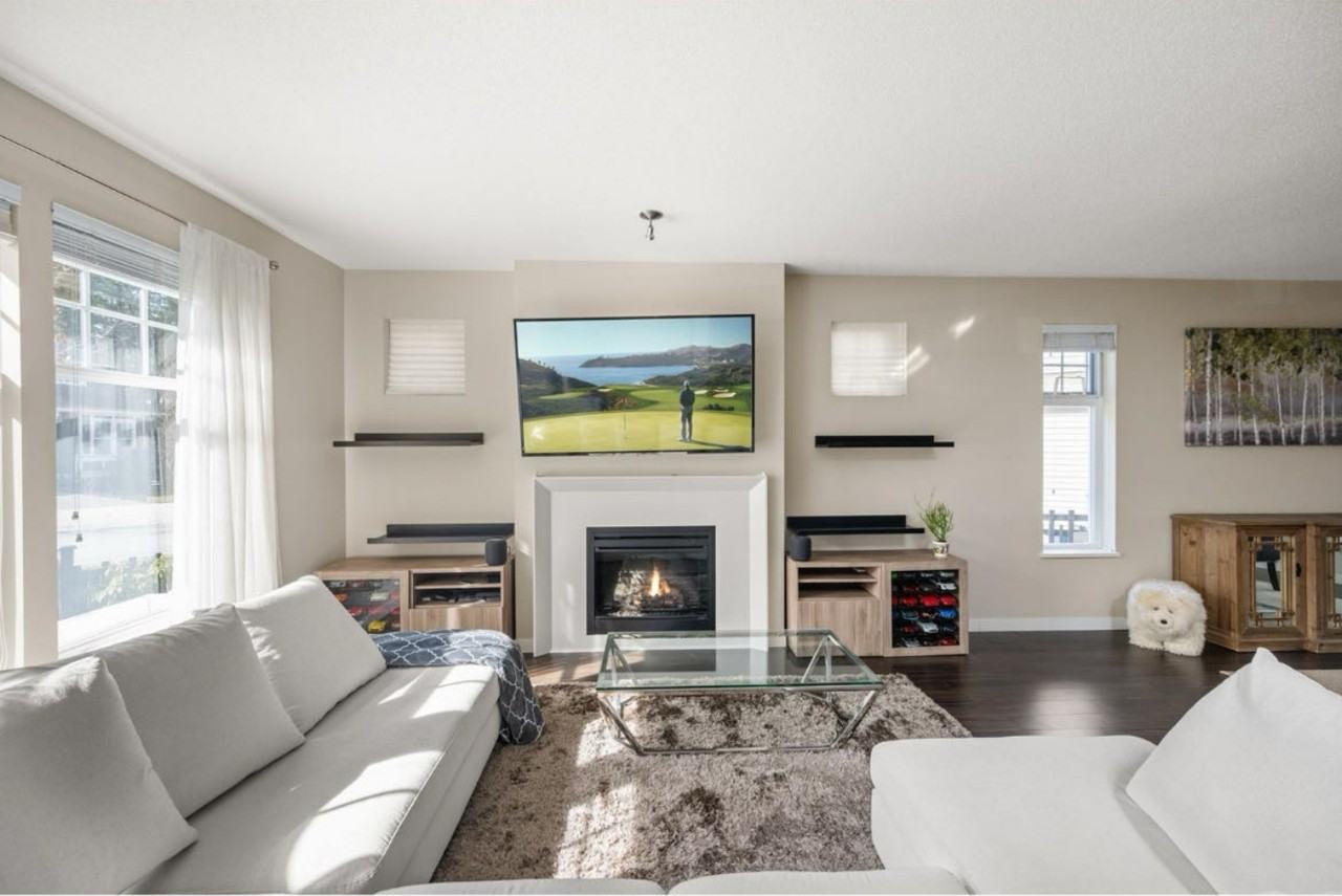 10500 Delsom Cres #0 - Photo 3 of 5