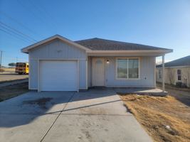 featured image of 1520 E 6th St