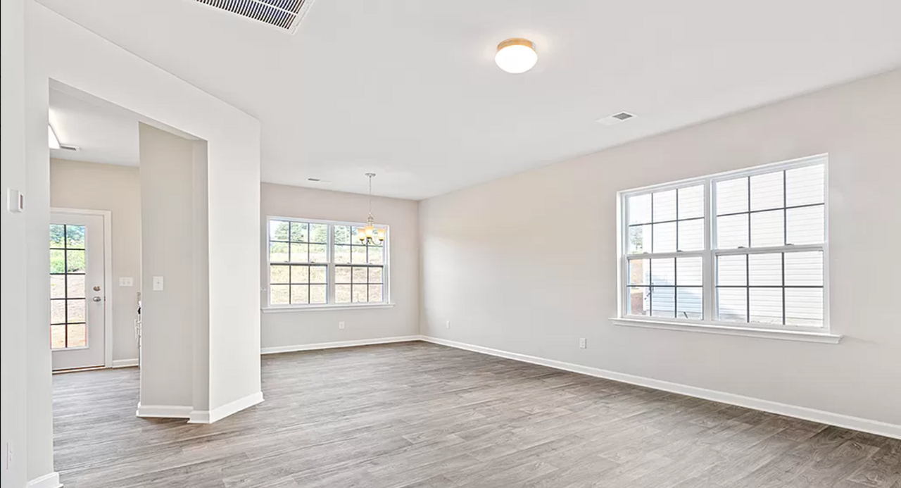 3813 Buckskin Way - Photo 5 of 17