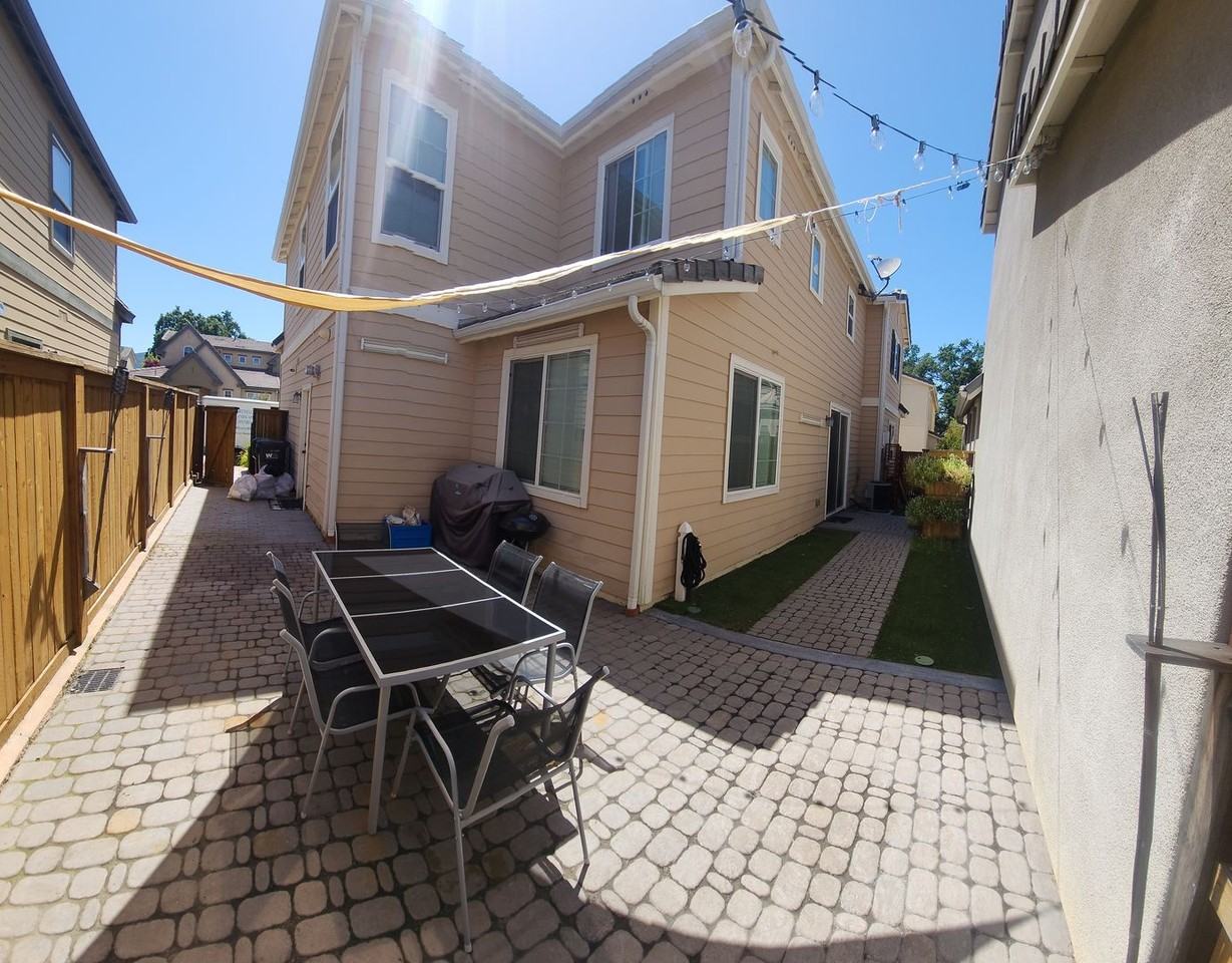 11710 Salvia Ln - Photo 2 of 40