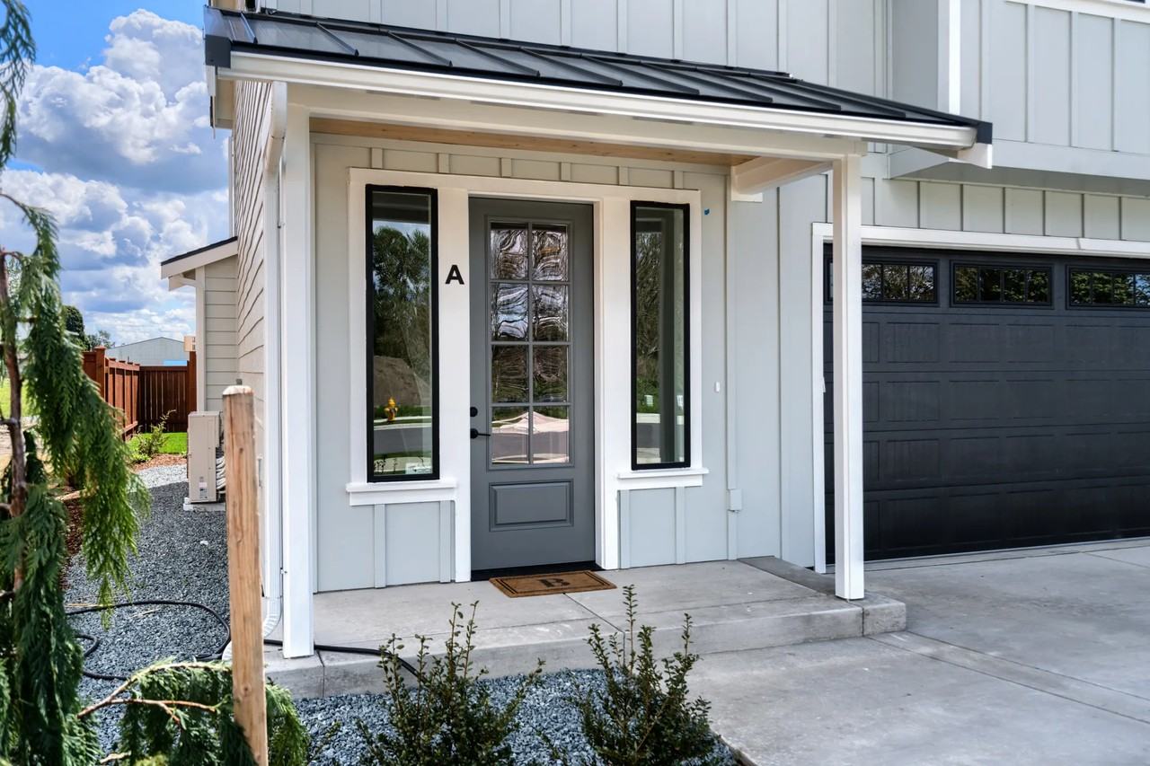 649 Bucko Ave - Photo 3 of 10