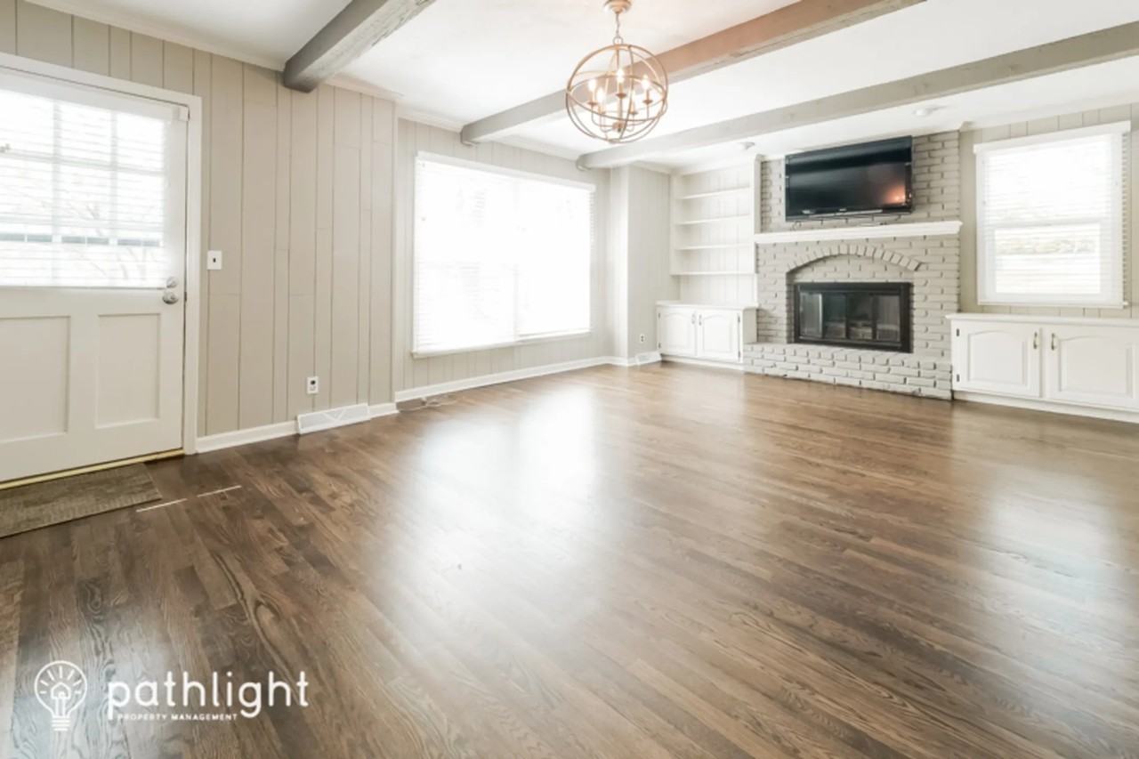 10139 Switzer Cir - Photo 3 of 16