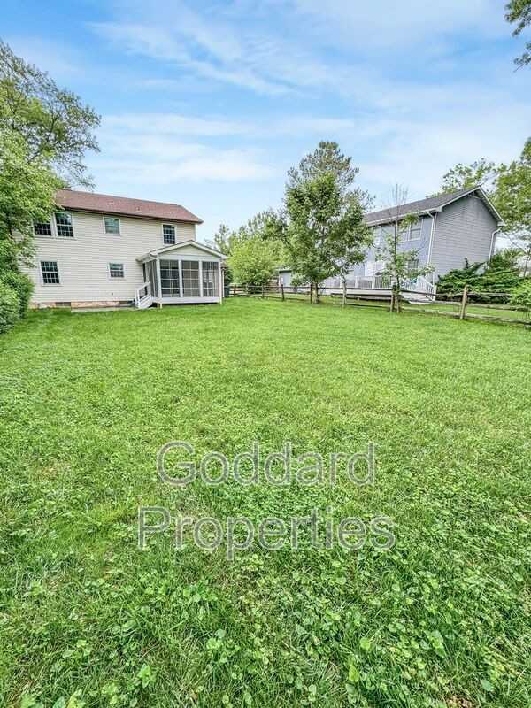 6189 Satinwood Dr - Photo 2 of 21