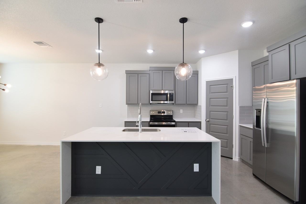 2013 Clear Sky Ct - Photo 4 of 19