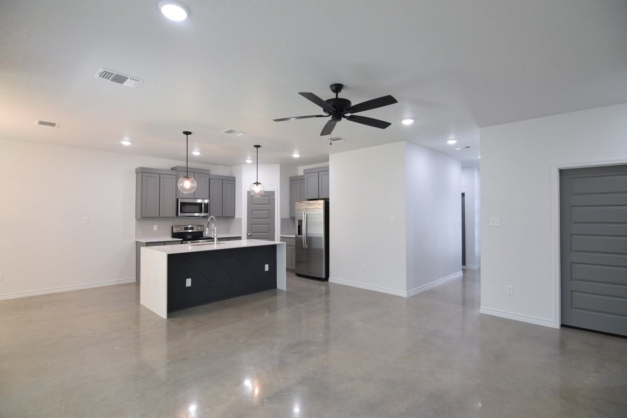 2013 Clear Sky Ct - Photo 5 of 19