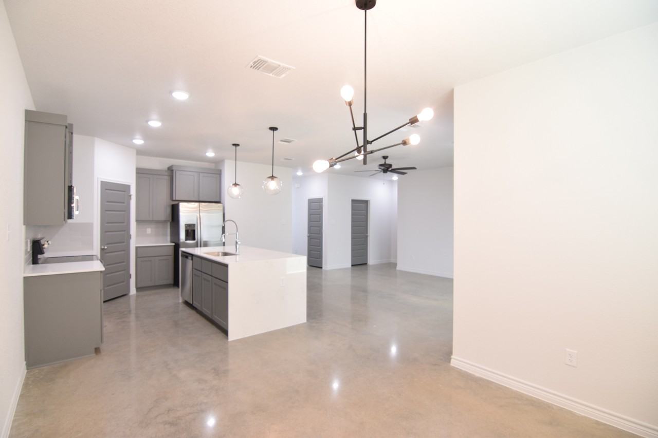 2013 Clear Sky Ct - Photo 7 of 19