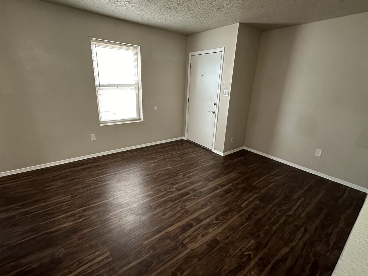 12361 Mountain Rd Ne - Photo 5 of 28