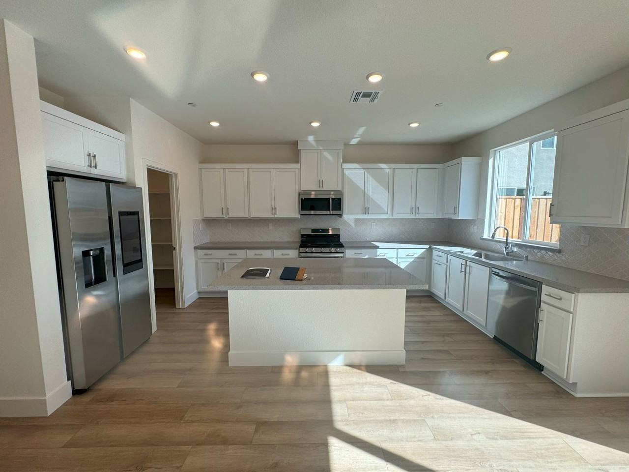 3226 Tibidabo St - Photo 2 of 15