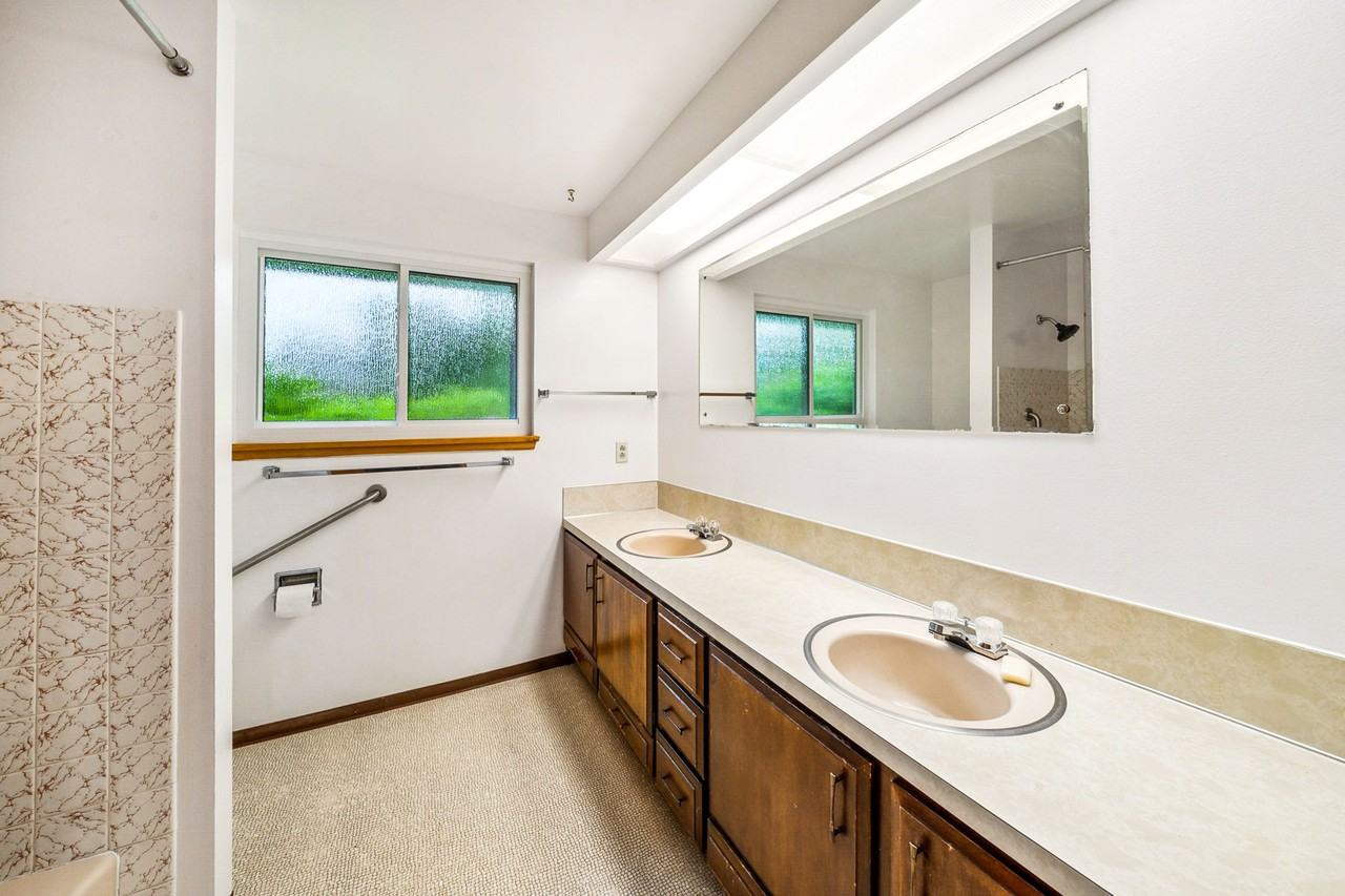 712 Van De Vanter Avenue #A - Photo 7 of 12