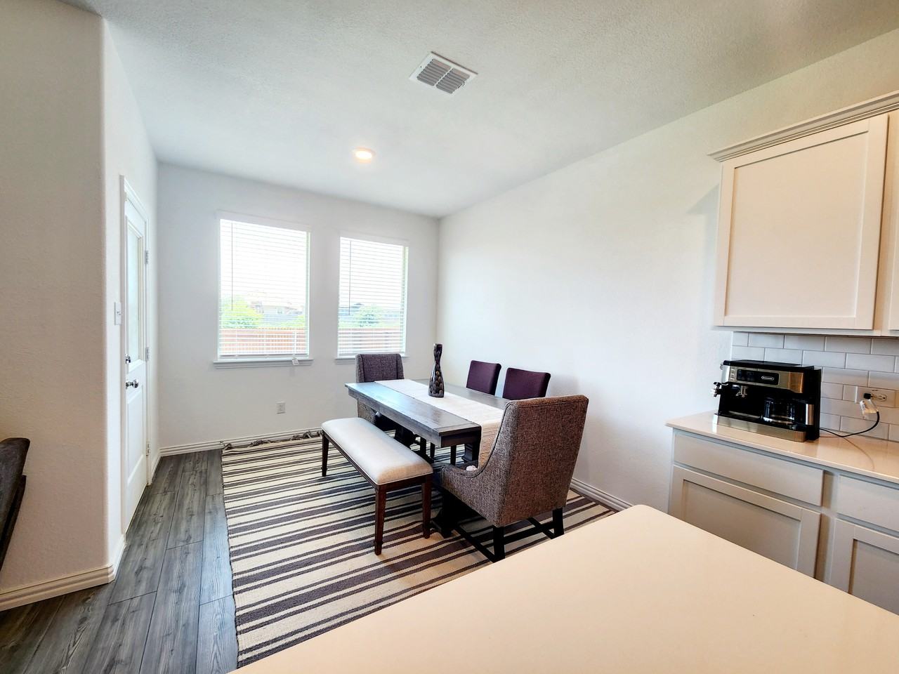 421 Pueblo Bonito Trl - Photo 4 of 12