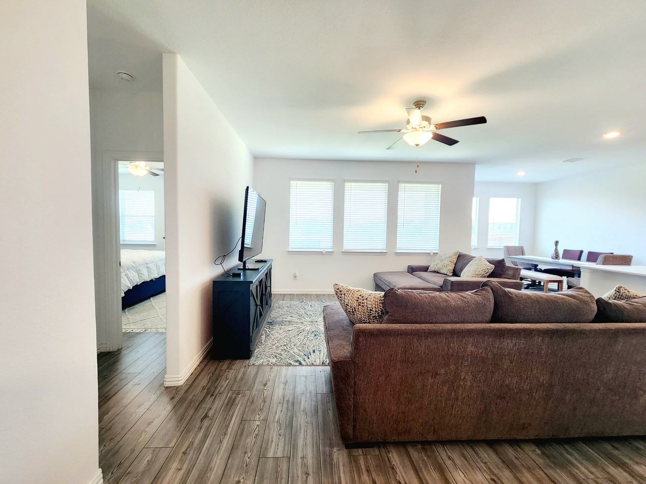 421 Pueblo Bonito Trl - Photo 7 of 12