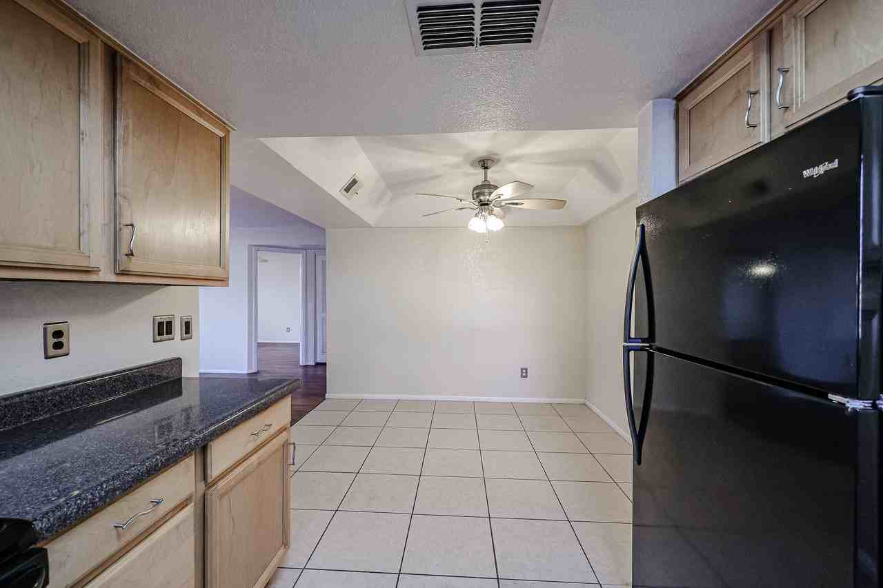 1905 E University Dr #F121 - Photo 7 of 31