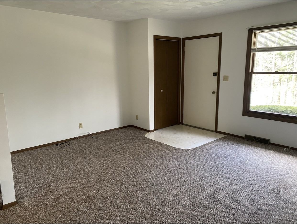 2400 Weaver Dr #2407 - Photo 3 of 5