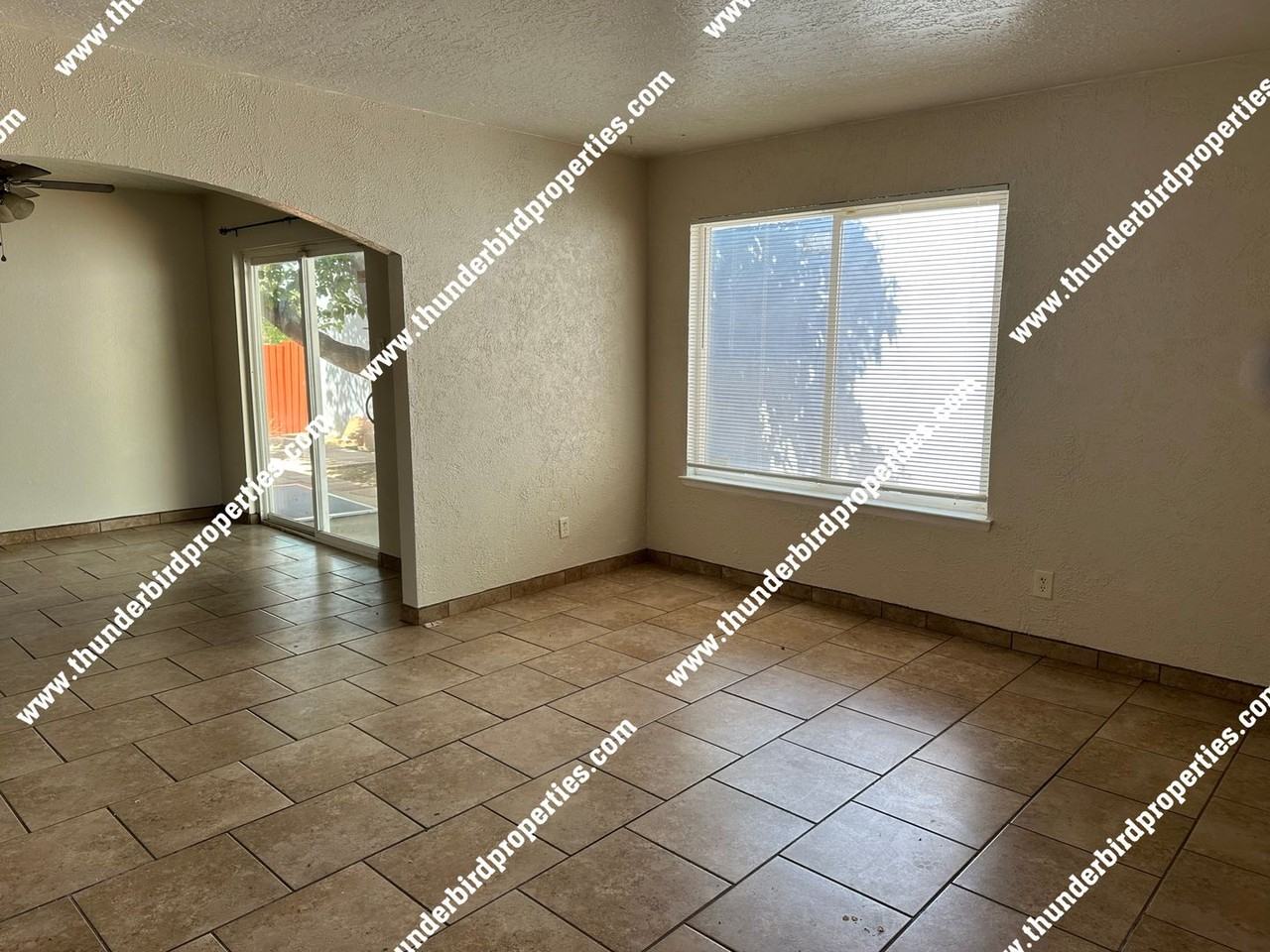 13304 Marquette Ave Ne - Photo 2 of 11