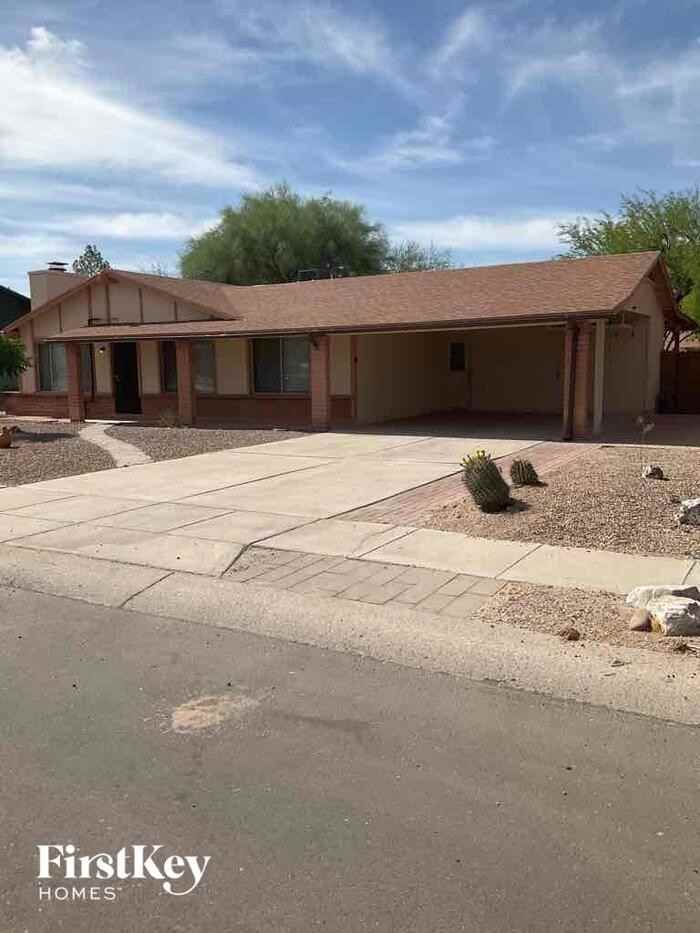 2985 W Cinnamon Dr - Photo 2 of 12