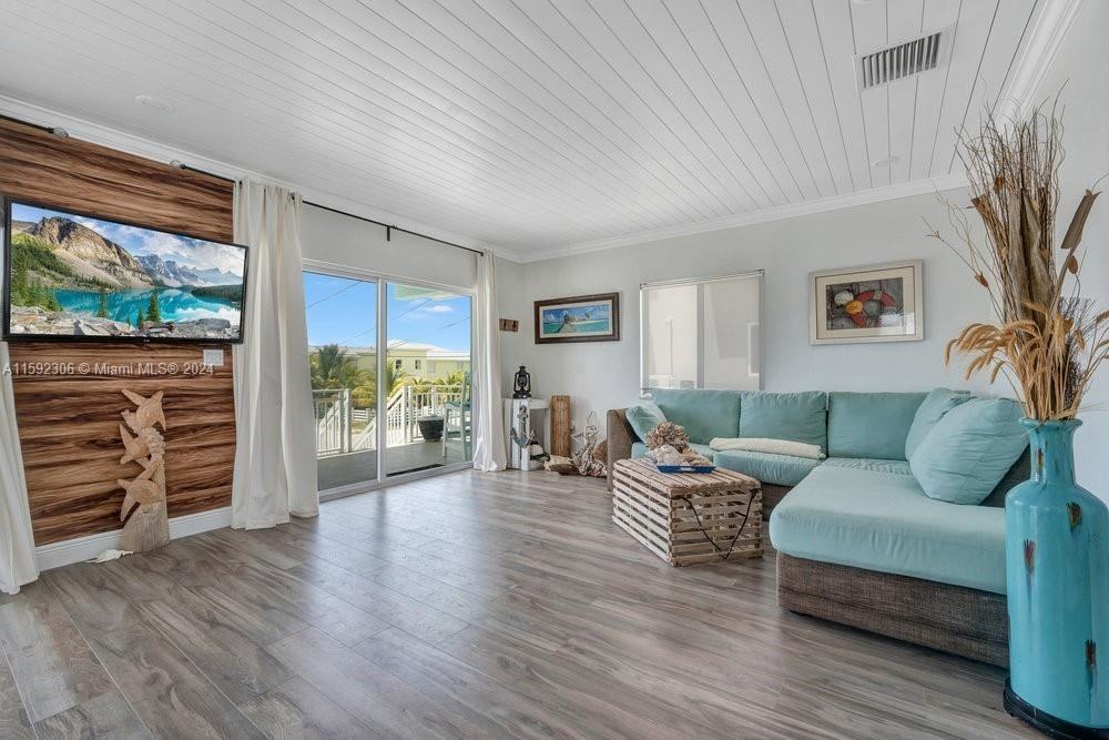 246 Tavernier Dr #1 - Photo 5 of 42