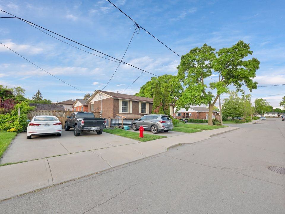 109 June St #1 - Photo 3 of 29