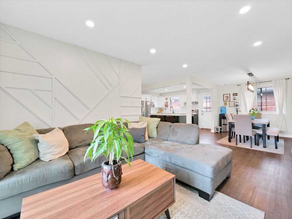 109 June St #1 - Photo 5 of 29