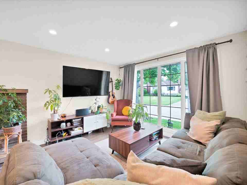 109 June St #1 - Photo 7 of 29