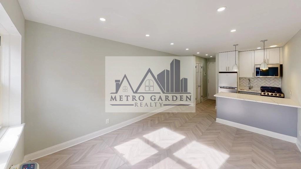 63-52 Saunders Street #2A - Photo 7 of 16