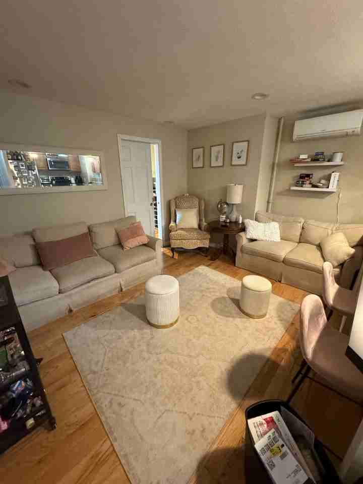 511 East Broadway #2 - Photo 3 of 6