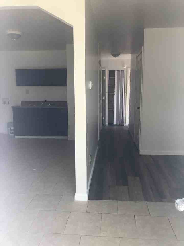 6229 Carmin Avenue - Photo 3 of 10