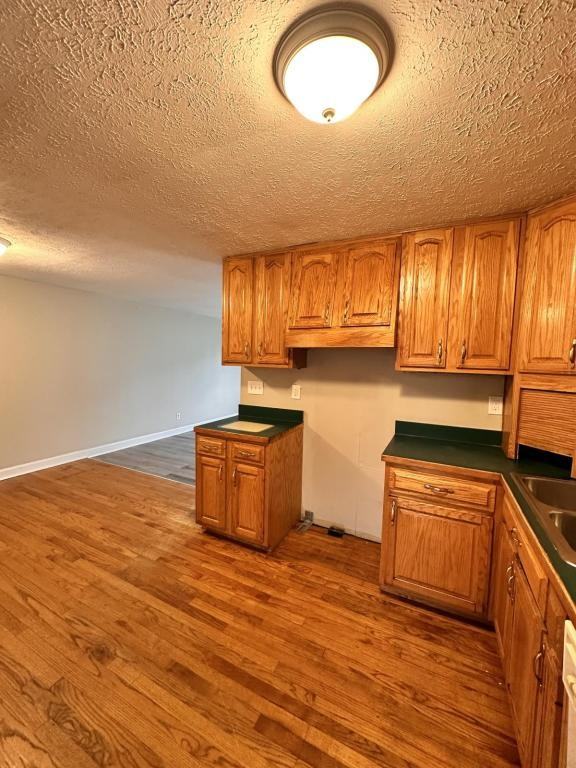 8210 Laurel Grove Ct - Photo 3 of 21