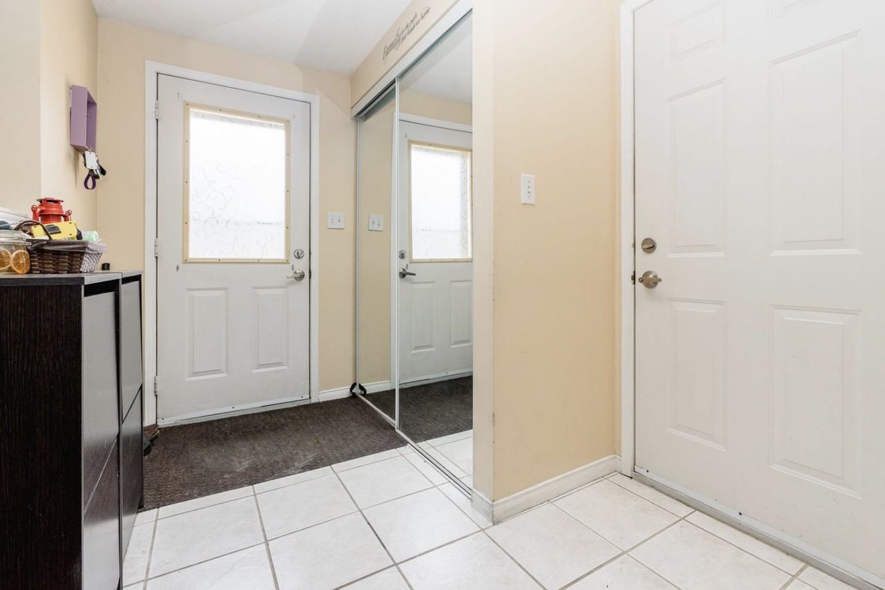 13 Hersey Crescent - Photo 3 of 24