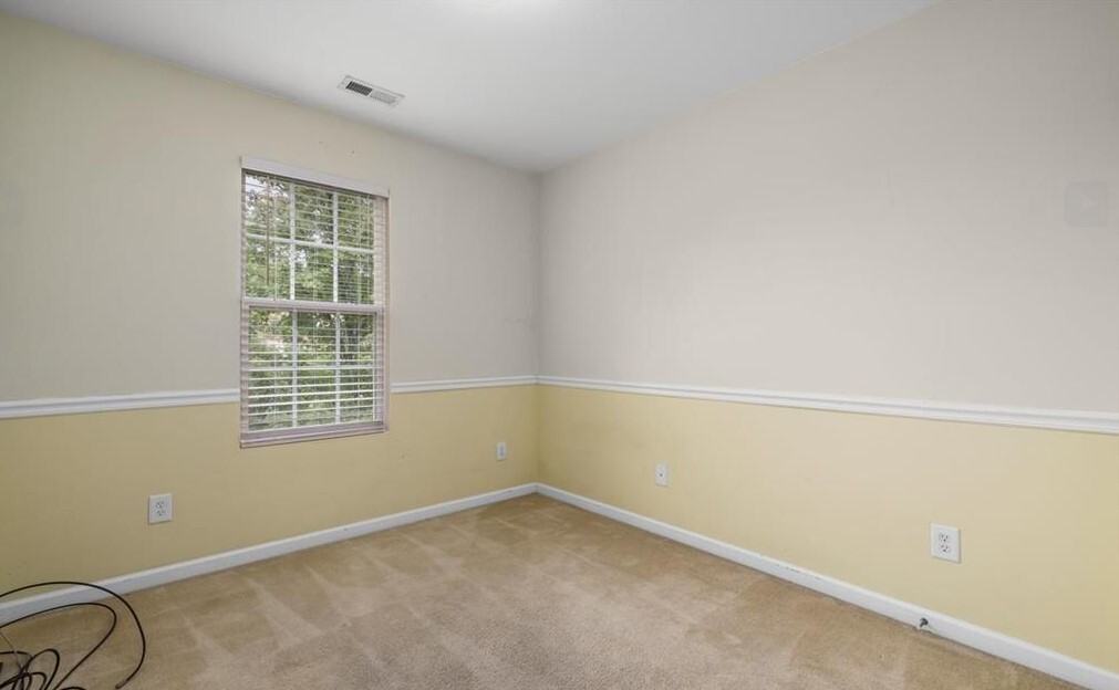 28 Sharpstone Ln #1 - Photo 2 of 30