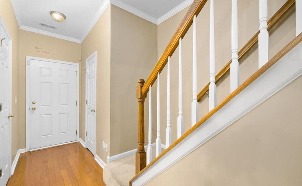 28 Sharpstone Ln #1 - Photo 4 of 30