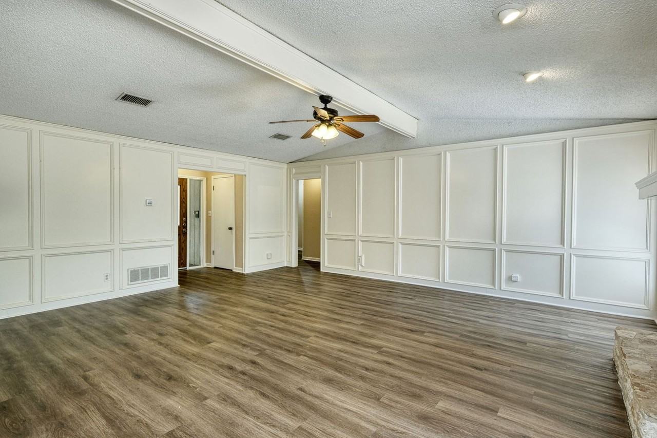 3114 Honey Tree Ln - Photo 2 of 15