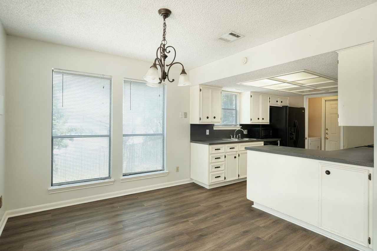 3114 Honey Tree Ln - Photo 4 of 15