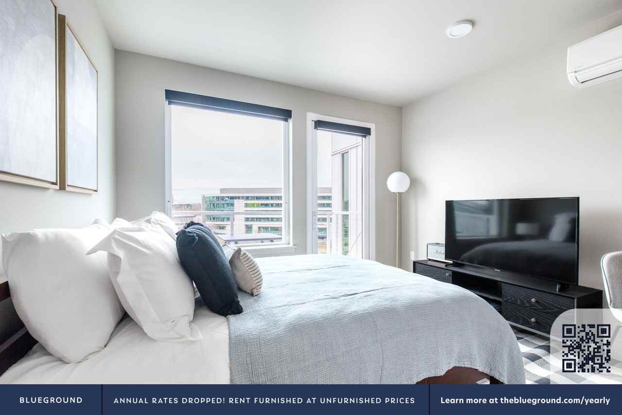 408 Aurora Ave N #74 - Photo 3 of 22