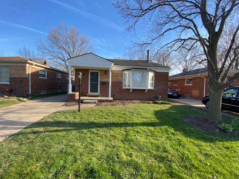 305 Park Dr - Photo 3 of 20