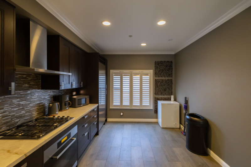 1131 Yates Way - Photo 3 of 19