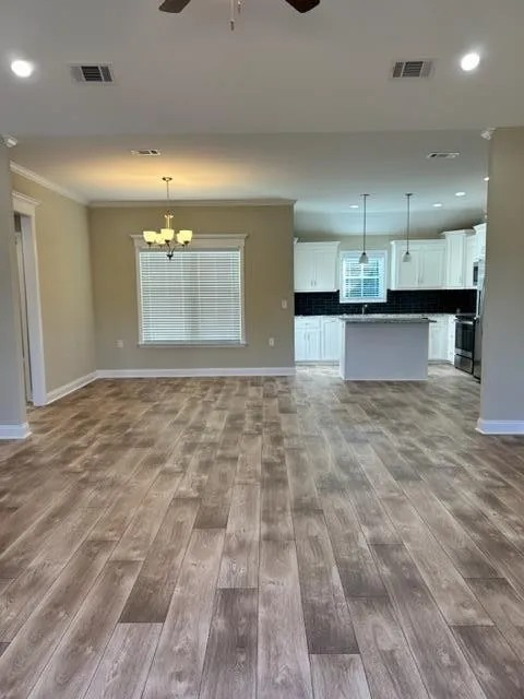 40 Lancer Ln - Photo 3 of 16