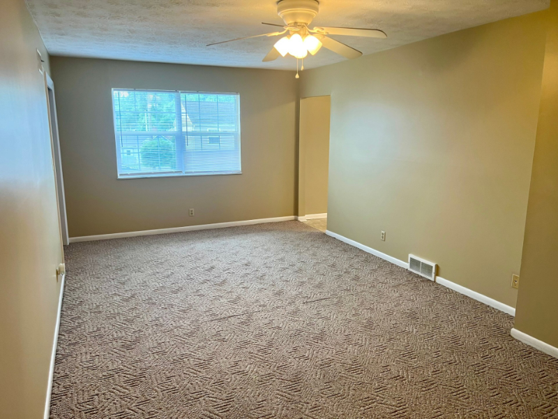 2203 Adams Ave #13