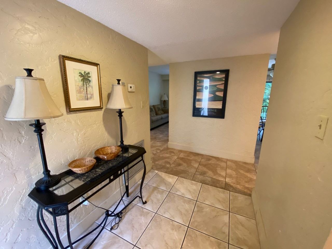 3352 Camelot Dr - Photo 3 of 17